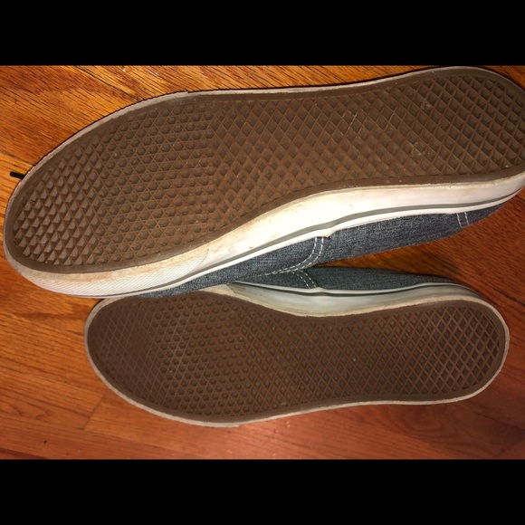 Vans - Picture 8 of 9